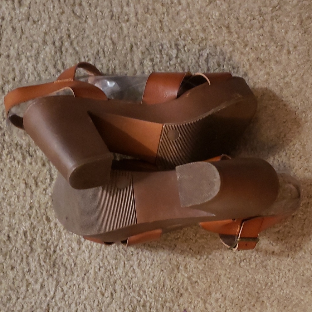 Universal Thread Sandals - image 5